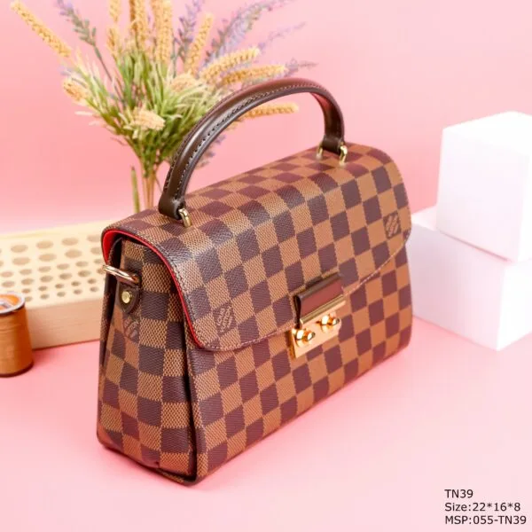 Louis Vuitton Croisette Handbags Caro Pattern 22x16x8cm product view 6