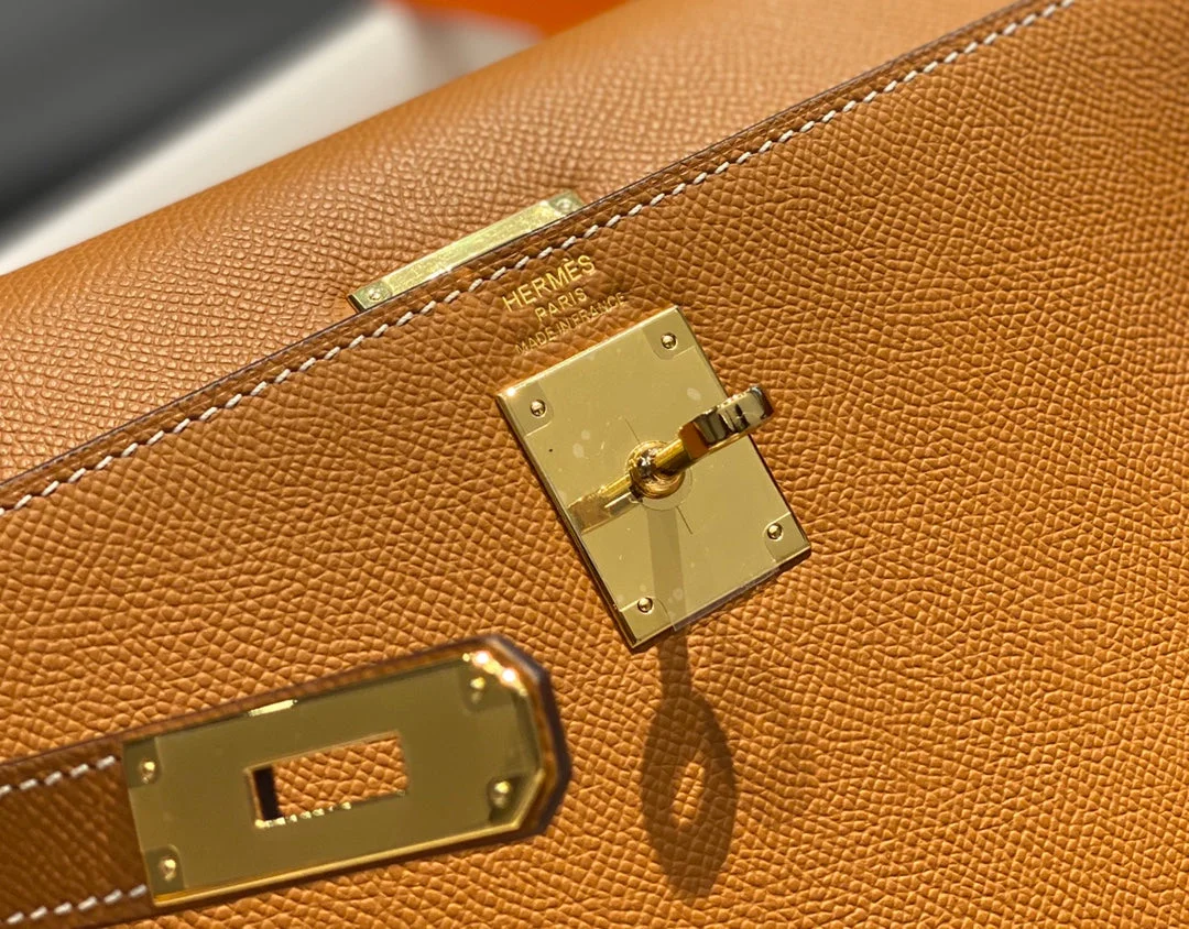 Hermès 25 cm In Gold Epsom Gold Hardware Bag product view 5