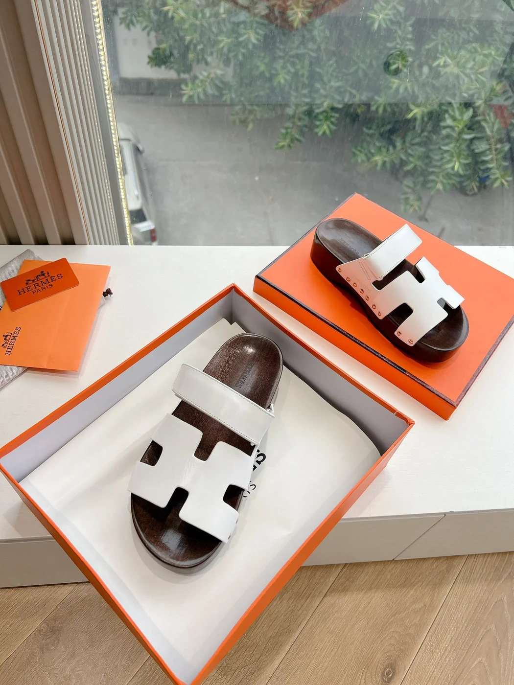 Hermès Women White Leather Wood Insole Sandals product view 5