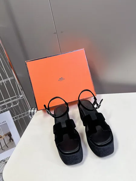 Hermès Women Black Suede Leather Sandals product photo