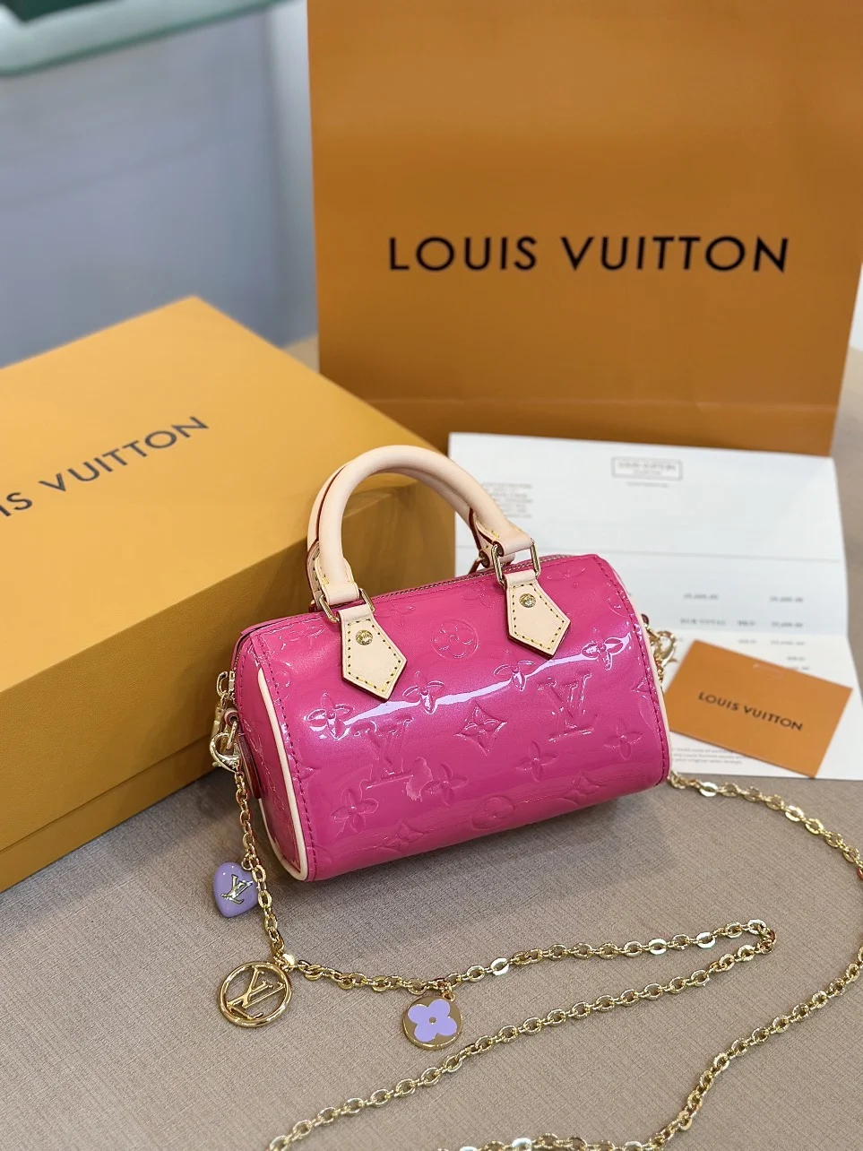 Louis Vuitton Nano Speedy Pink Shiny Leather Handbags 16x10x7,5 cm product view 7