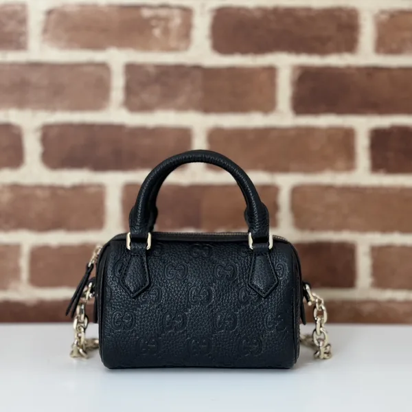 Gucci GG Emblem medium boston bag in Black Leather product photo
