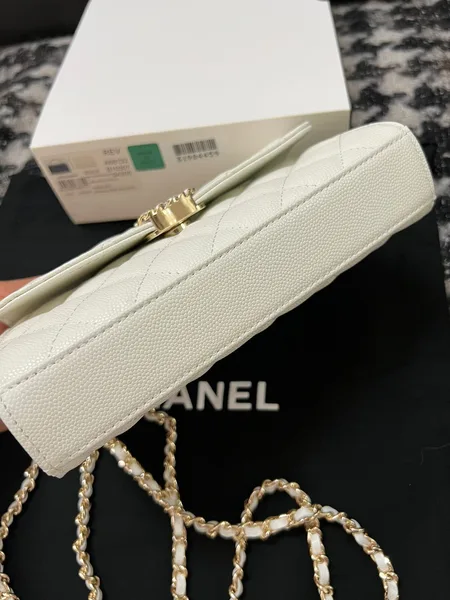 Chanel Kelly 23P Clutch With Chain Gold Hardware product view 8