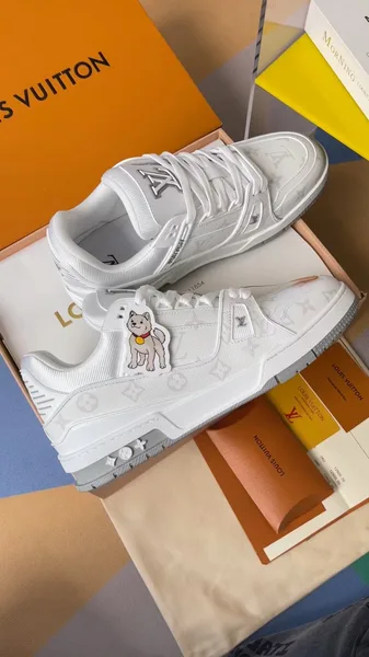 Louis Vuitton Iconic Trainer product photo