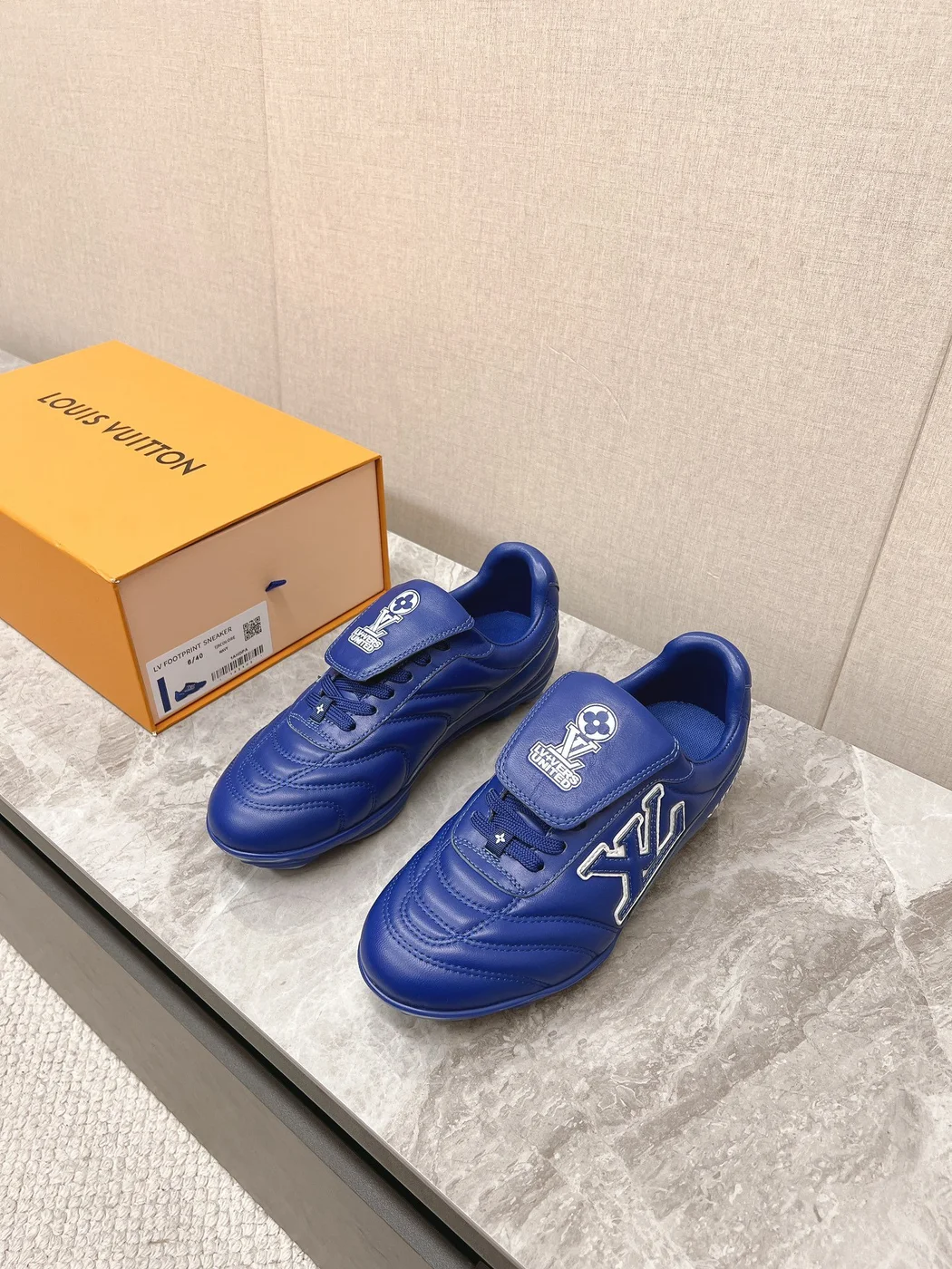 Louis Vuitton Women Blue Leather Sneakers product view 1