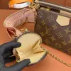 Louis Vuitton Multi Pochette Handle Monogram Handbags 24x16x6cm product view 2
