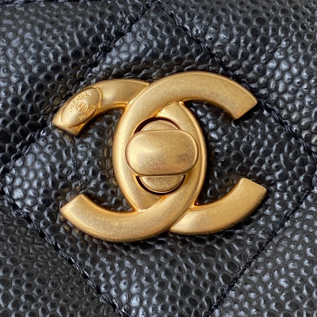 Chanel Hobo Handbags Pebbled Leather With Lock Gold 19x16cm product view 4