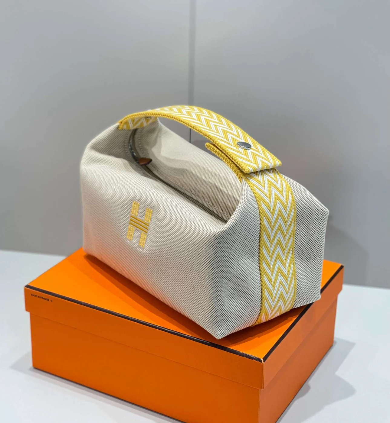 Hermès Bride A Brac PM Clutch Bag Yellow Fabric 12x20x10cm product view 2