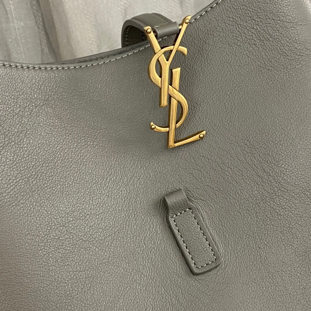 Saint Laurent Le 5 à 7 Supple Hobo Bag product view 5