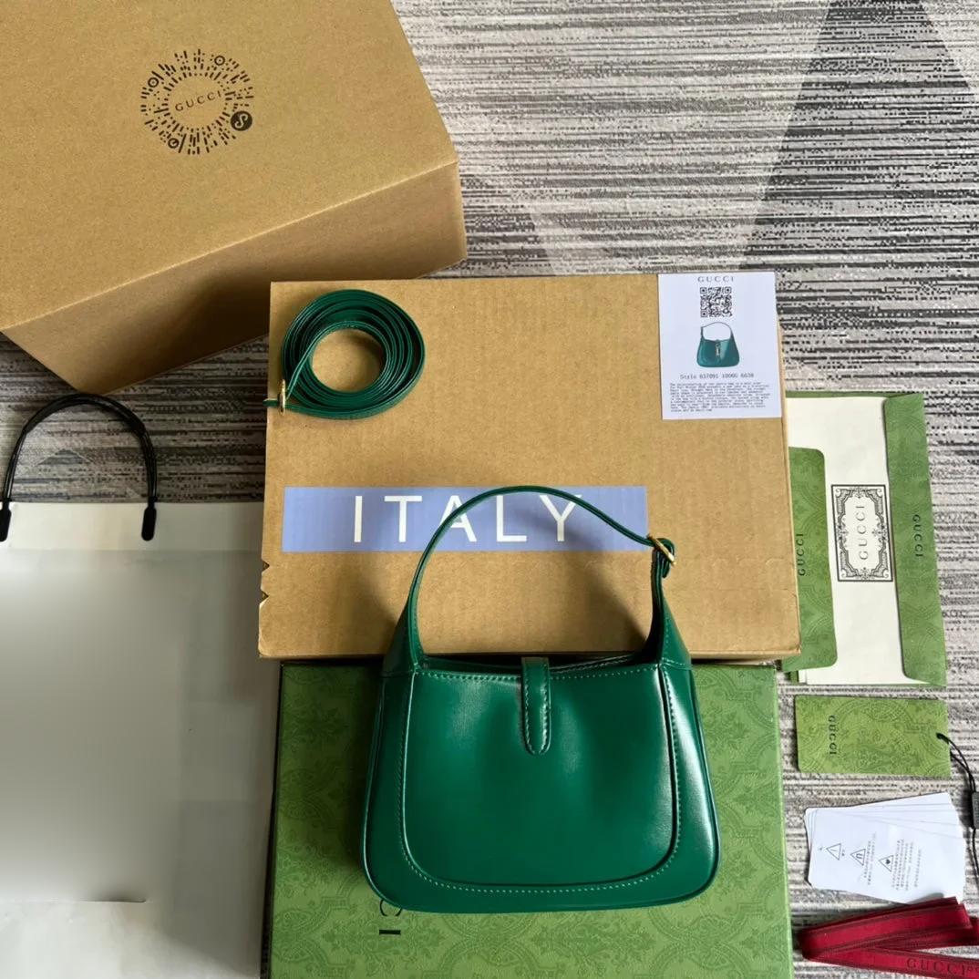 Gucci Jackie Mini 19 Shoulder Bag In Green Forest Calfskin product view 3