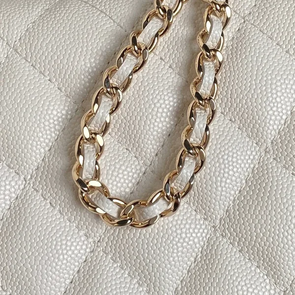 Chanel 25C Flap Bag 18 In White Shiny Grained Calfskin Gold Hardware product view 2