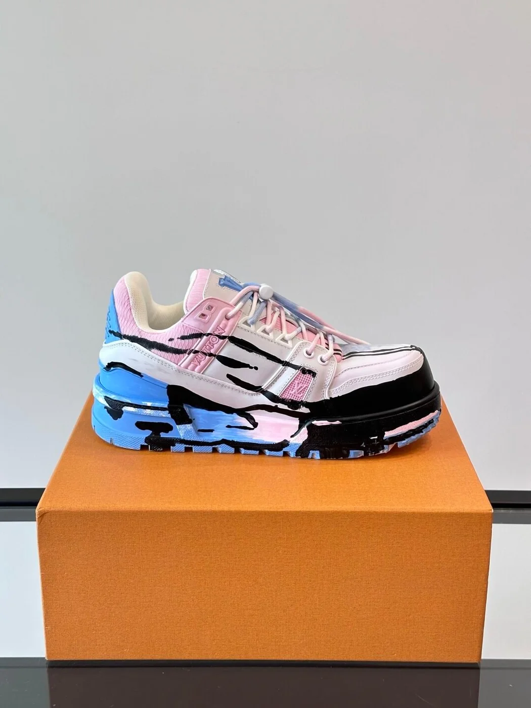 Louis Vuitton Men Blue Pink Black Leather Sneakers product view 6
