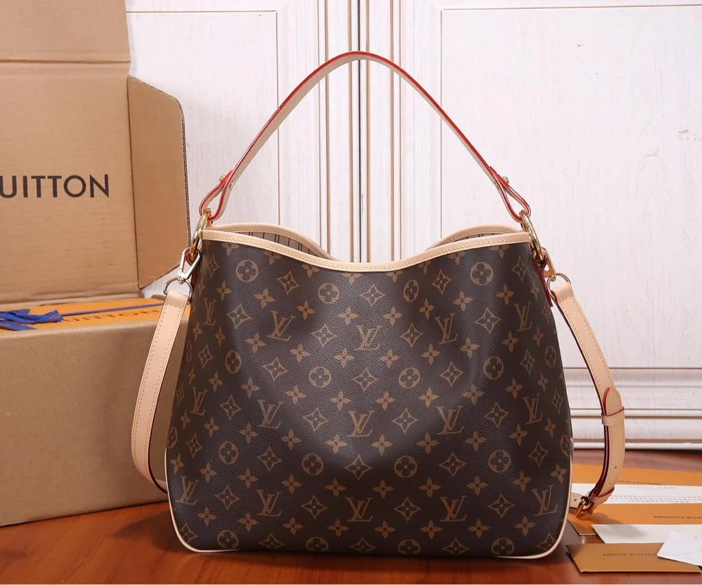 Louis Vuitton Monogram Delightful PM shoulder bag product view 3