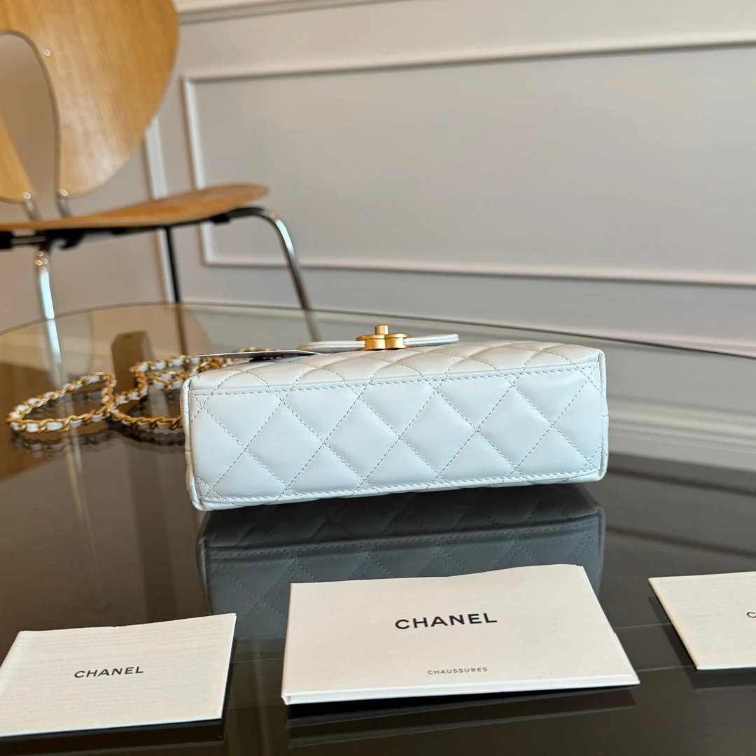 Chanel Kelly Bag 19 In White Calfskin Gold Hardware product view 3