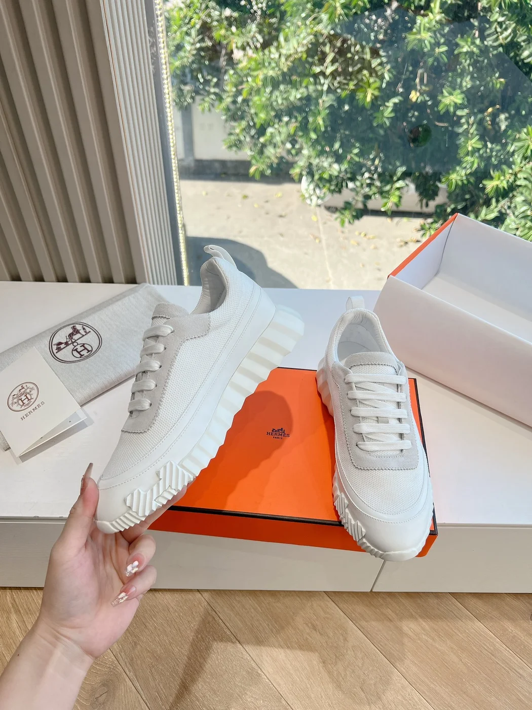 Hermès Women White Mesh And Leather Sneakers product view 2