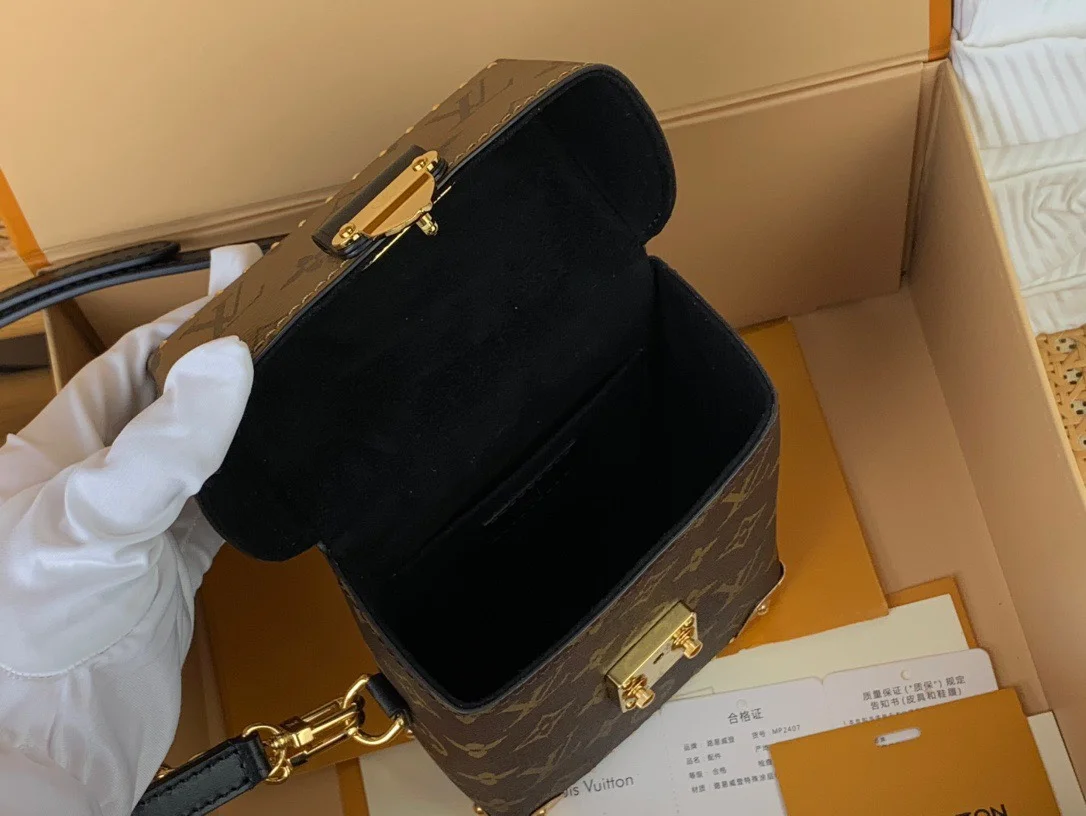 Louis Vuitton Camera Box Monogram Handbags 12.5×17.6x6cm product view 5