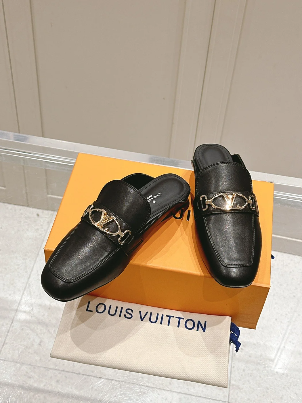 Louis Vuitton Women Black Leather Slip-On Mules product view 5