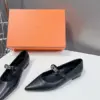 Hermès Women Black Leather Pointed Toe Flats product view 4