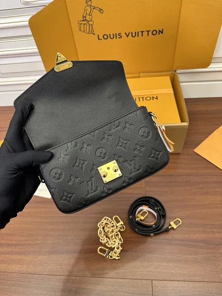 Louis Vuitton Pochette Métis East West Bag — Black product view 2