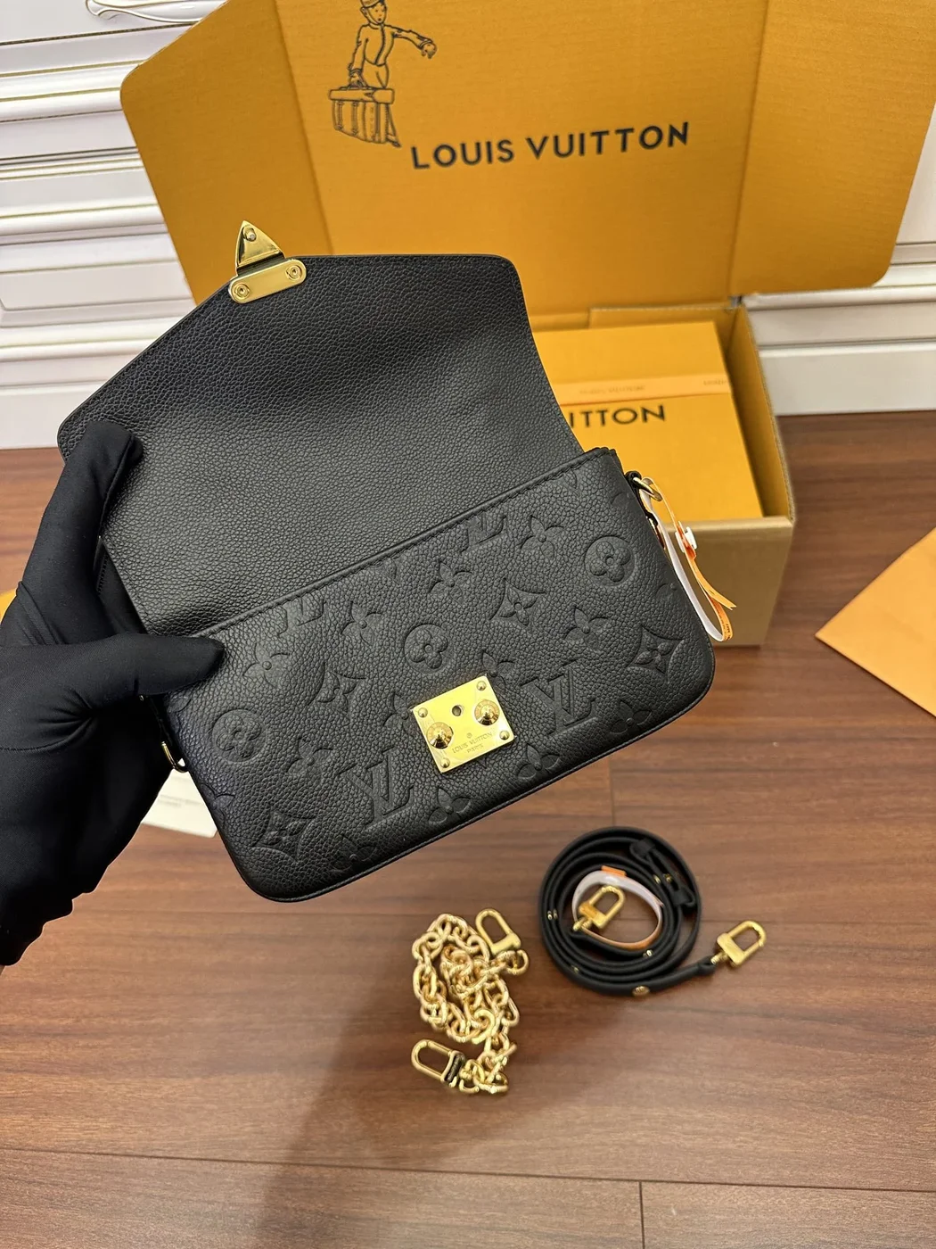 Louis Vuitton Pochette Métis East West Bag — Black product view 2