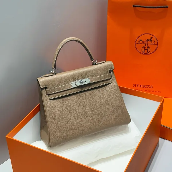 Hermès Kelly 28 In Etoupe Togo Silver Hardware Bag product photo