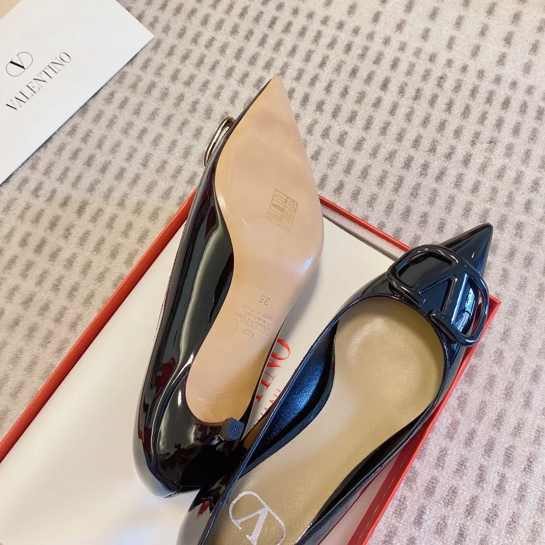 Valentino Women Black Patent Leather Pumps — VLogo Toe Detail product view 2