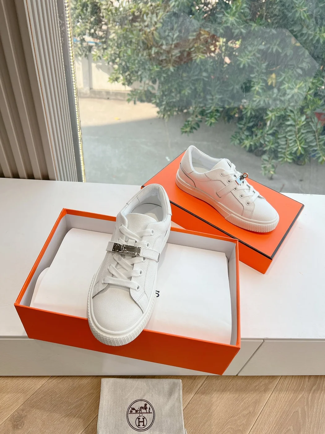 Hermès Women White Low-Top Sneakers — Silver-Tone Buckle Detail product view 5