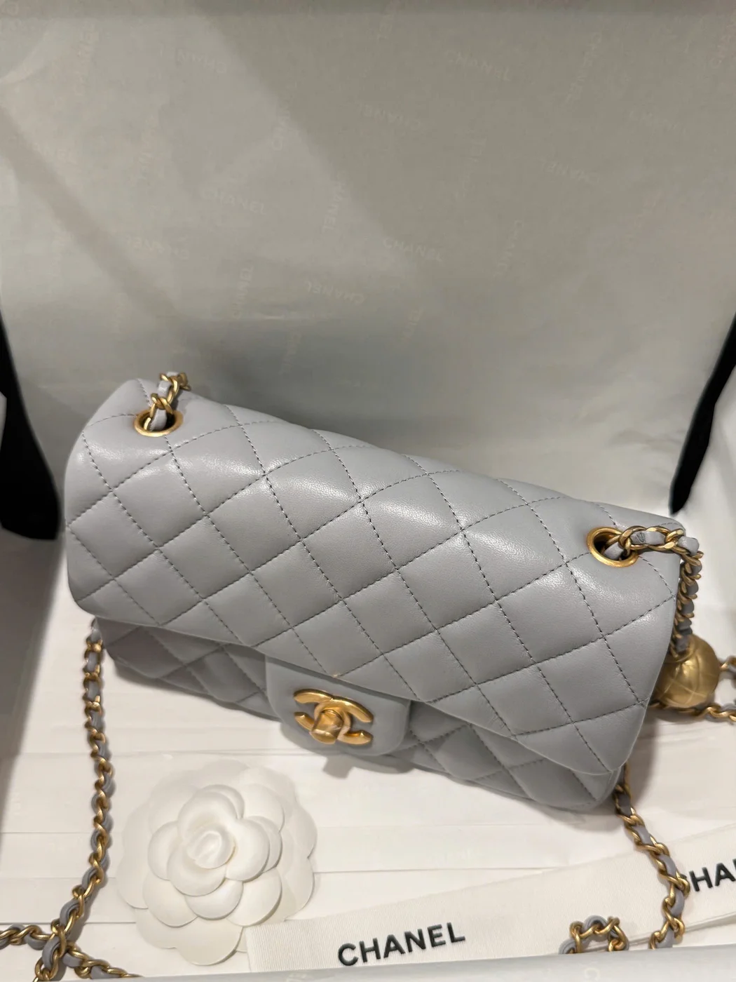 Chanel Classic Woman’s Smooth Leather Grey Handbags 20 cm product view 2