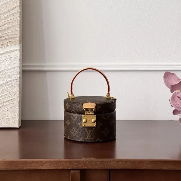 Louis Vuitton Scott M46933 Bag product photo