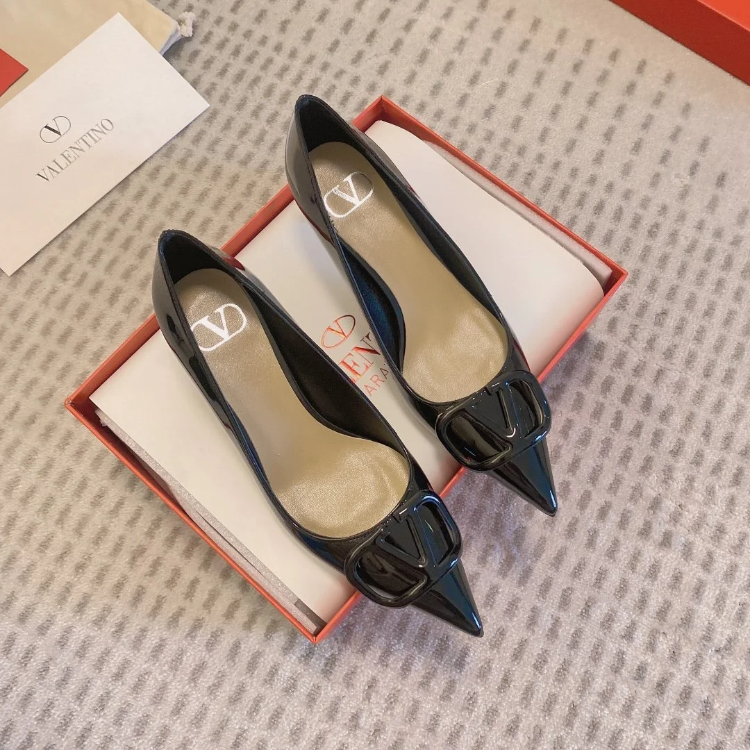 Valentino Women Black Patent Leather Pumps — VLogo Toe Detail product view 1