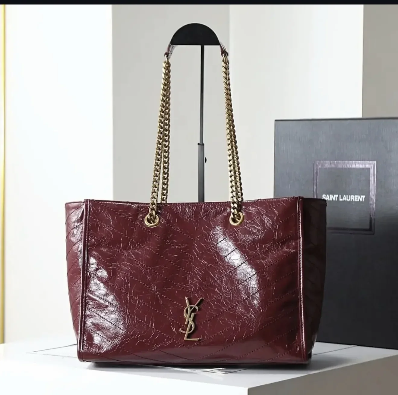 Saint Laurent Niki shopping tote product view 1