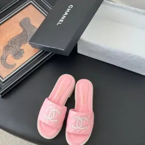Chanel Women Pink Quilted Leather Slides — Tonal CC Detail product photo