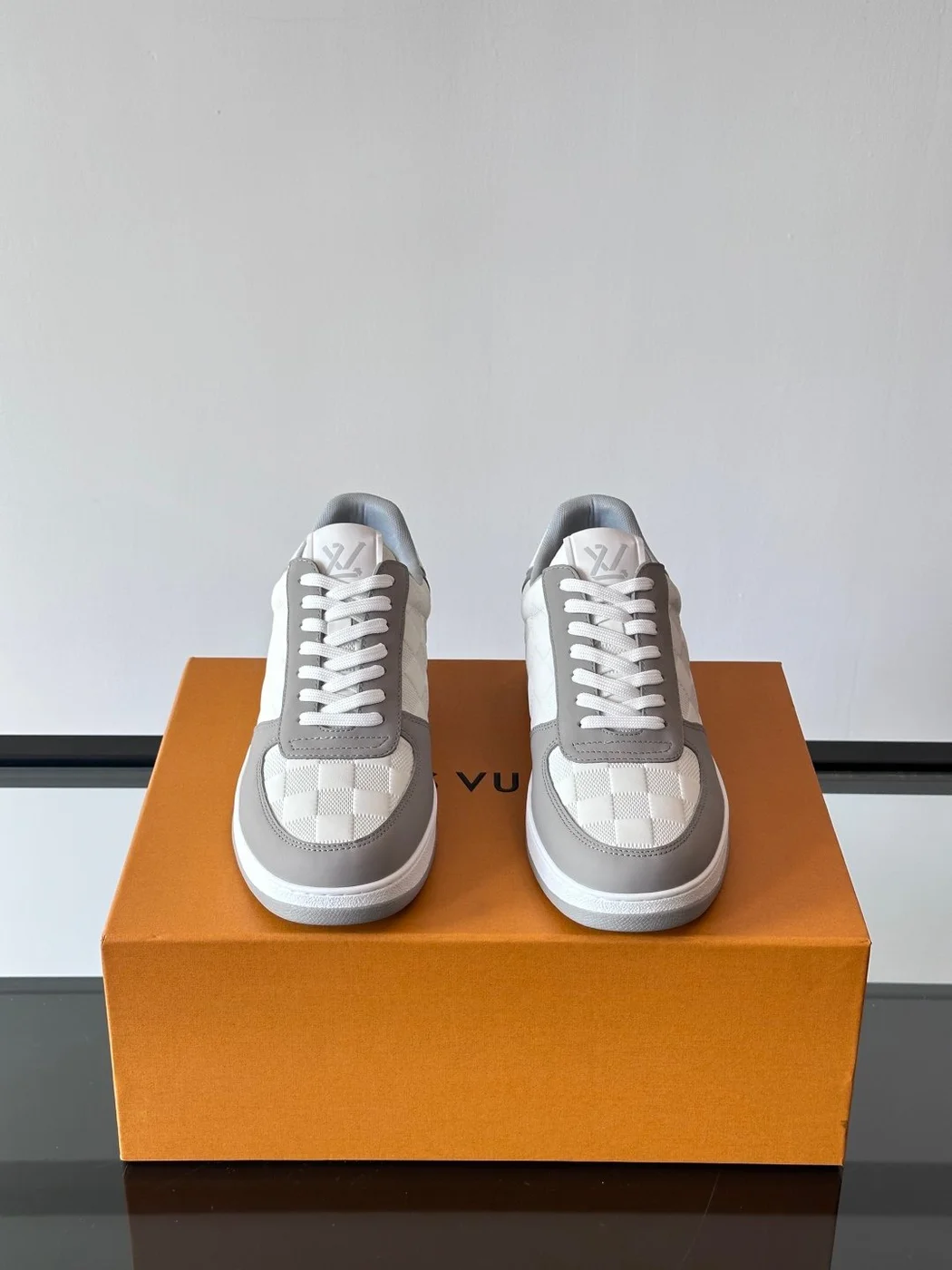 Louis Vuitton Men White And Gray Leather Sneakers product view 2