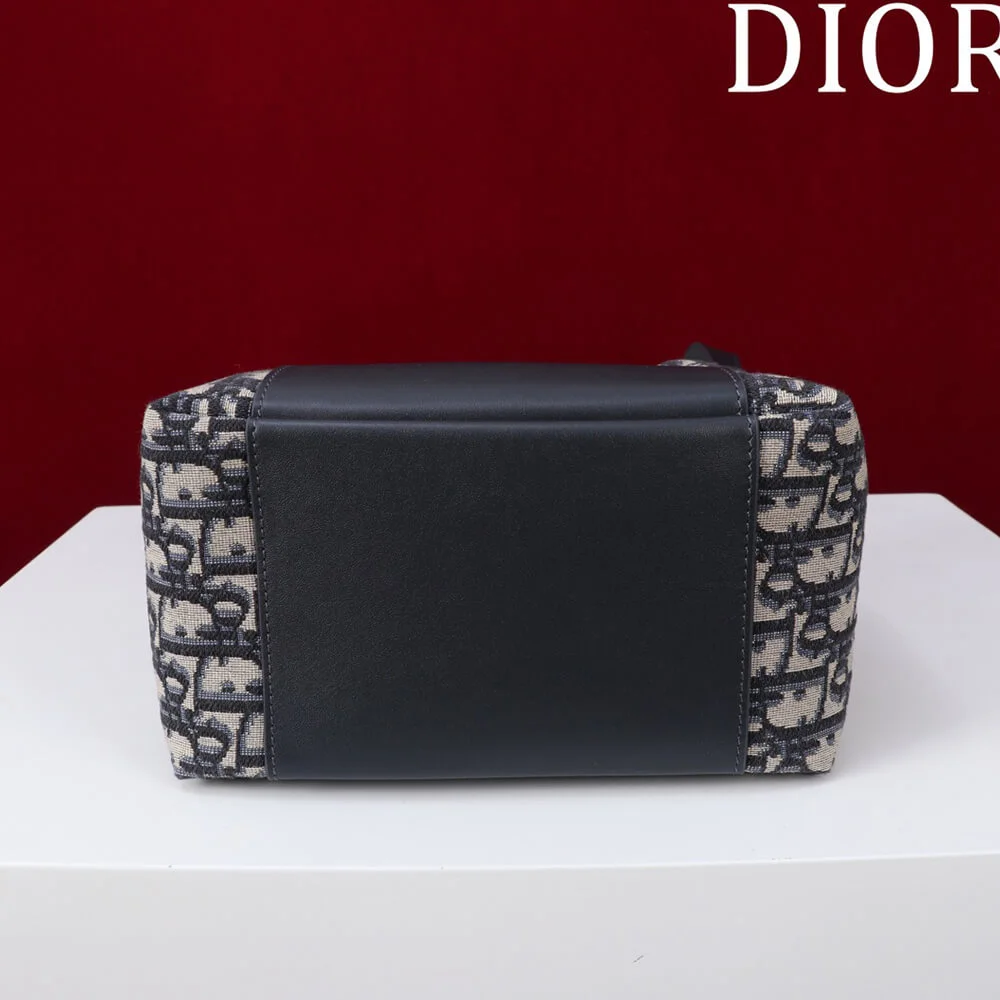 Dior Medium Signature Bucket Bag — Navy Blue Oblique Panels product view 4