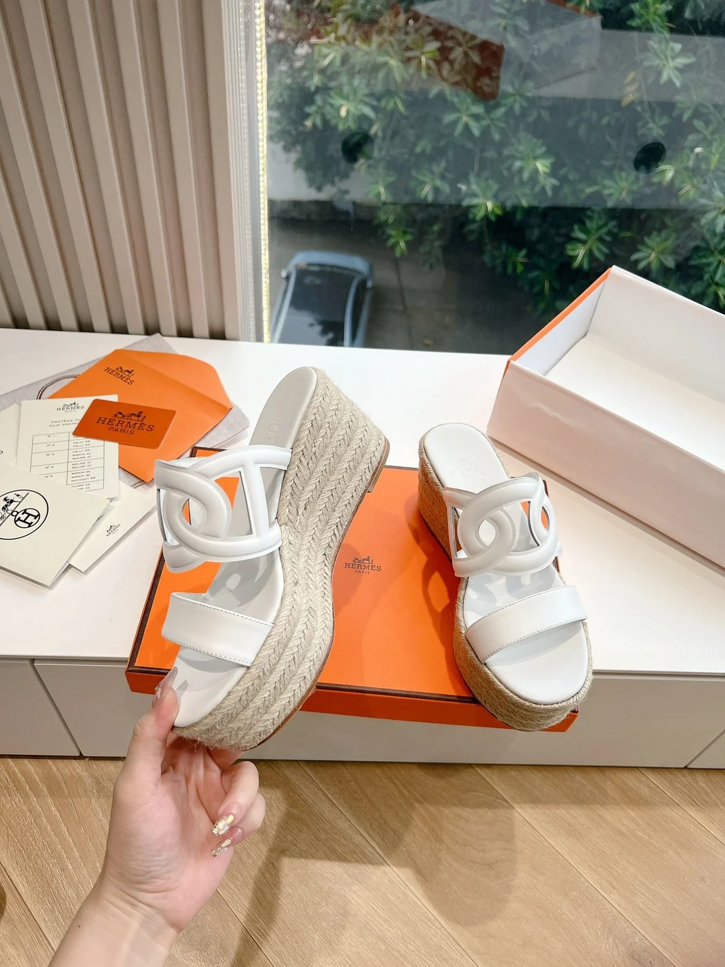 Hermès Women White Leather Espadrille Sandals product view 6