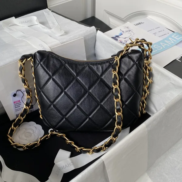 Chanel 22K Hobo Bag Logo Chain Lambskin product view 4