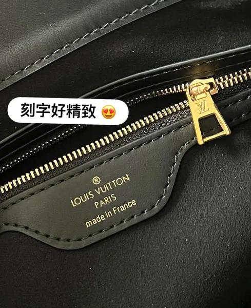 Louis Vuitton Twinny bag in Monogram product view 4