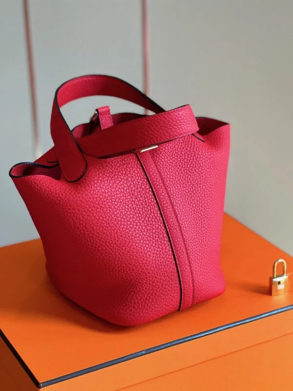 Hermès Picotin 18 Pink Togo Leather Gold Hardware Bag product view 3