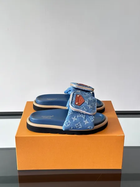 Louis Vuitton Men Blue Denim Slides product photo
