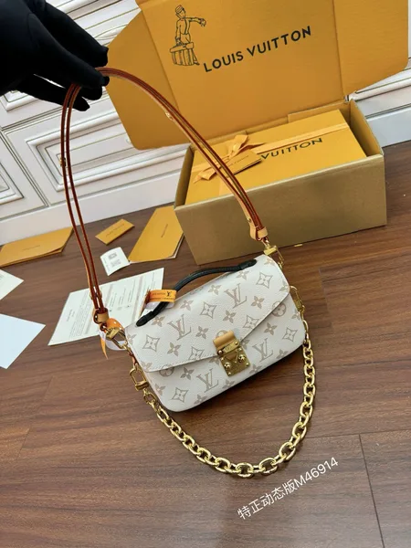 Louis Vuitton Pochette Métis East West Bag — Cream and Beige Monogram product photo
