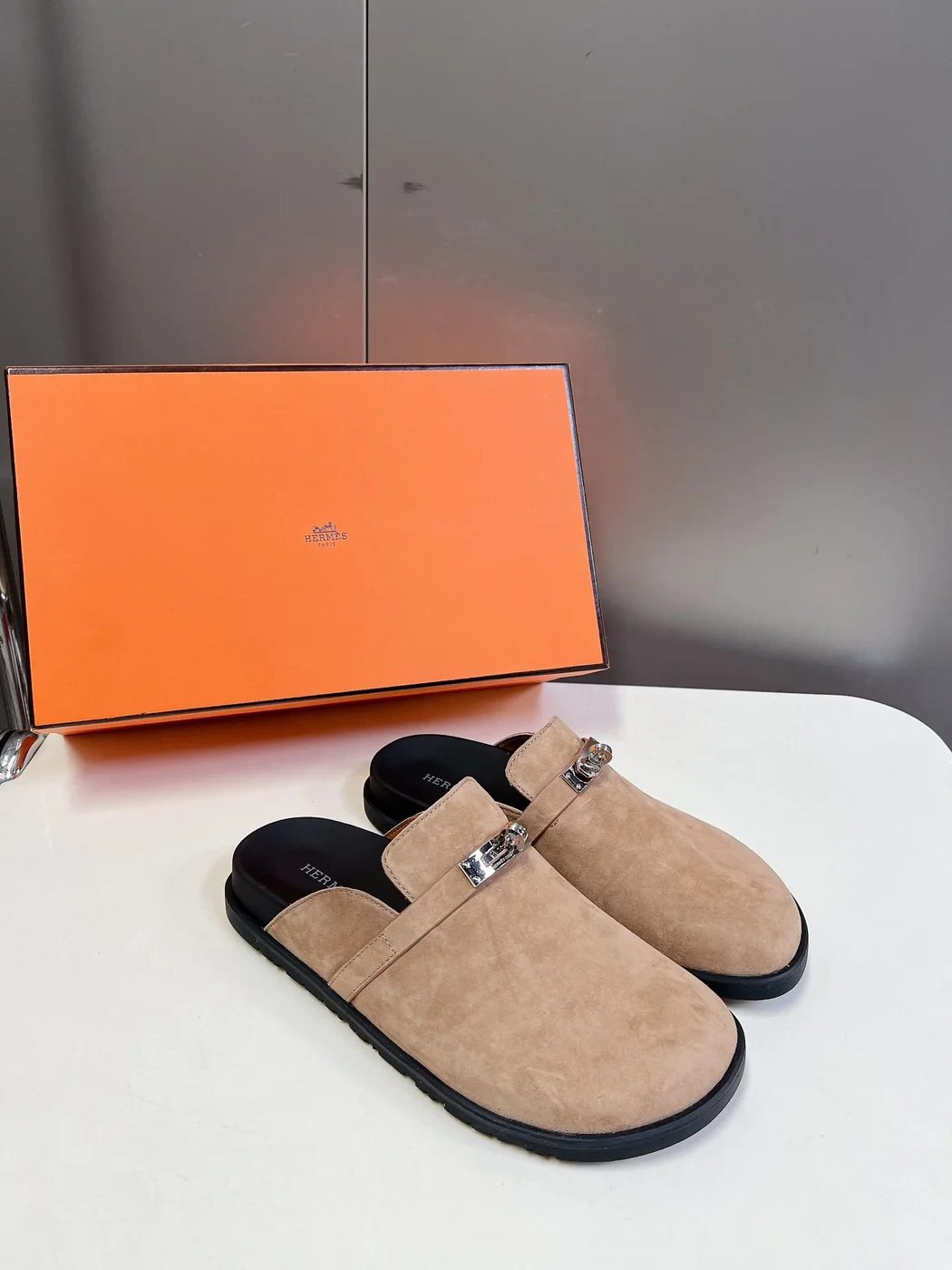 Hermès Women Beige Suede Leather Slippers product view 5