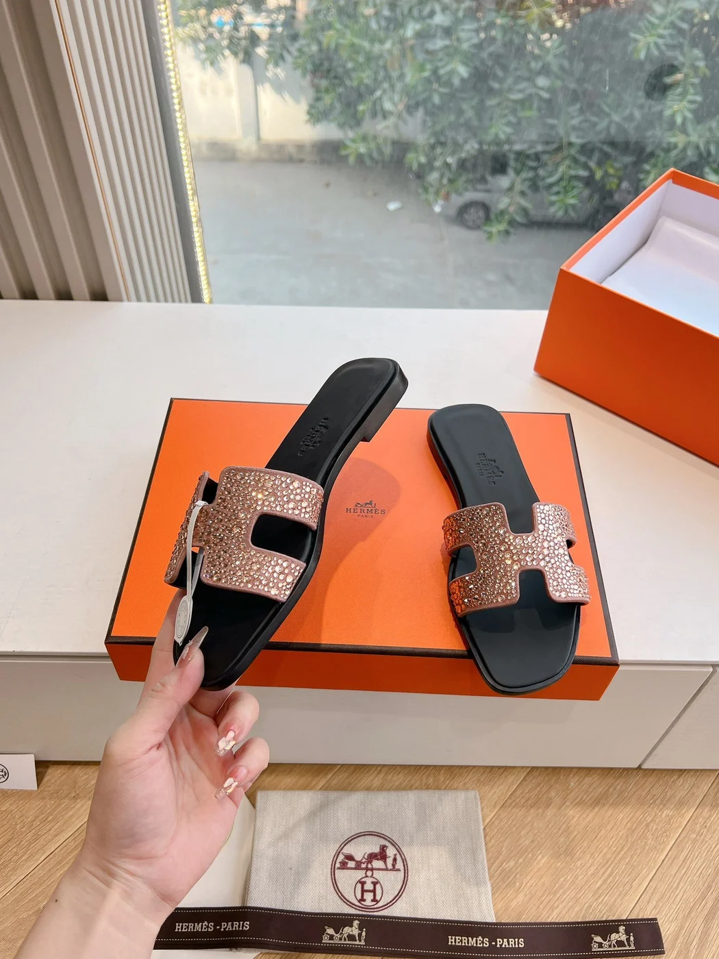 Hermès Women Rose Gold Crystal Leather Sandals product view 6