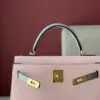 Hermès Kelly 25 Rose Sakura & Gris Perle Chèvre Epsom Leather Gold Hardware Bag product view 3