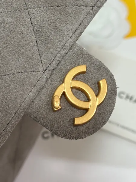Chanel New 25 Handbag 30 In Natural Grey Suede Gold Hardware product view 7