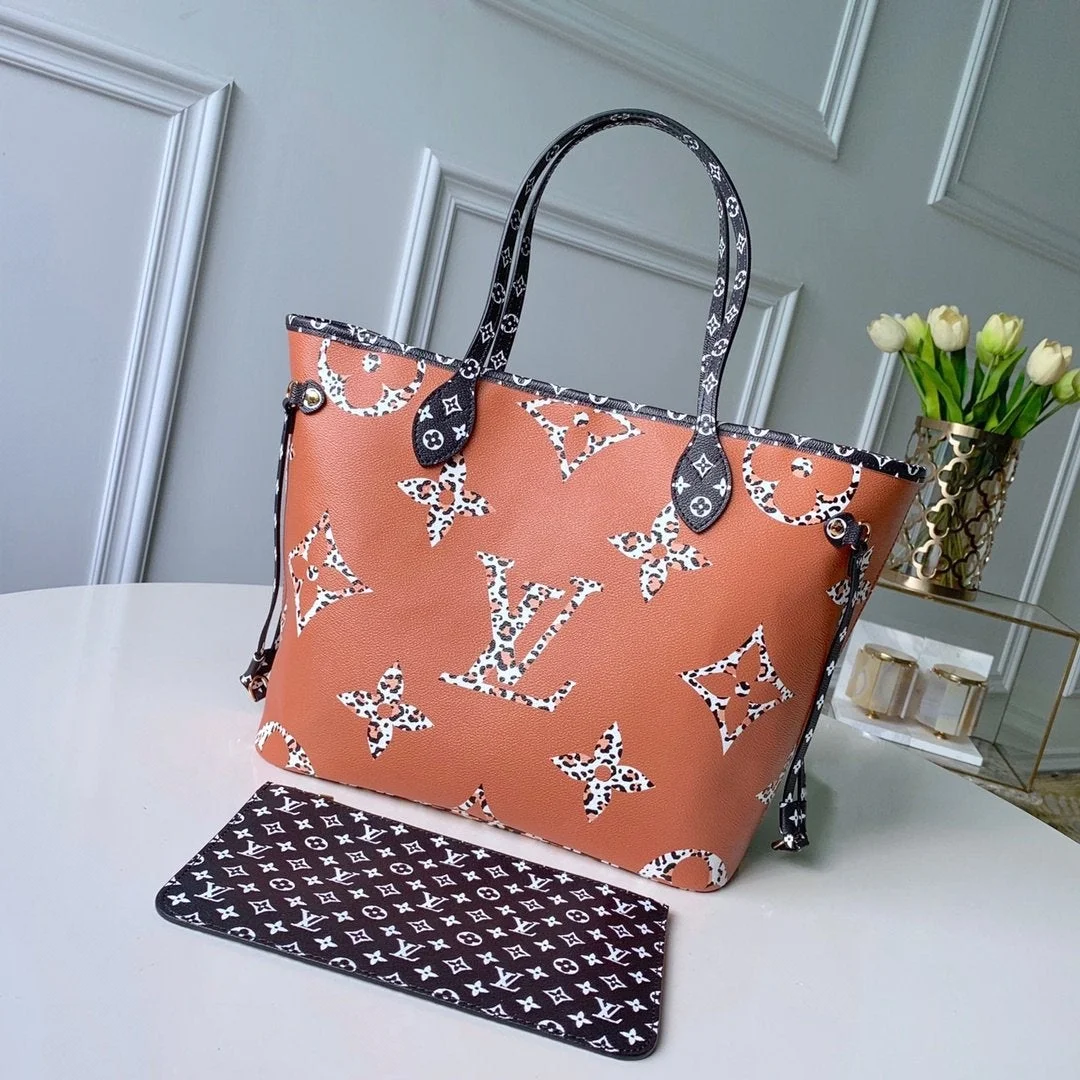 Louis Vuitton Neverfull MM 32 Noir Monogram Bag product view 2