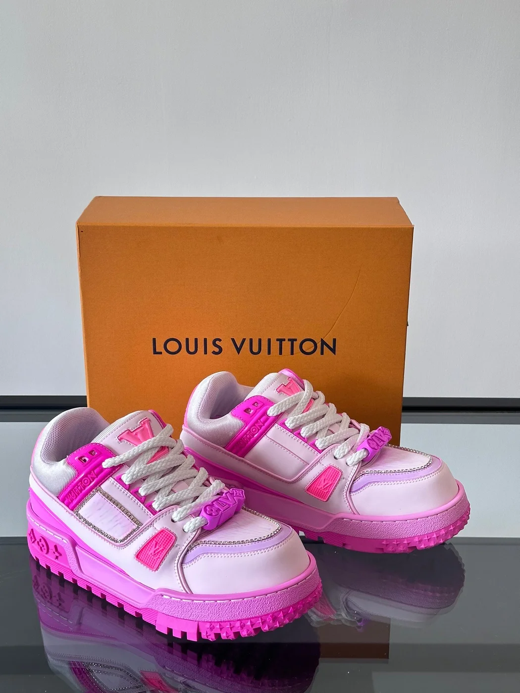 Louis Vuitton Men Leather and Mesh Sneakers — Bright Pink product view 5