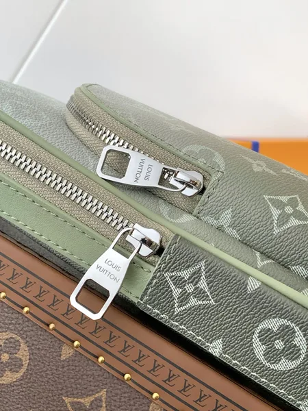 Louis Vuitton Avenue Slingbag 31 In White And Black Ombre Monogram Canvas Bag product view 8
