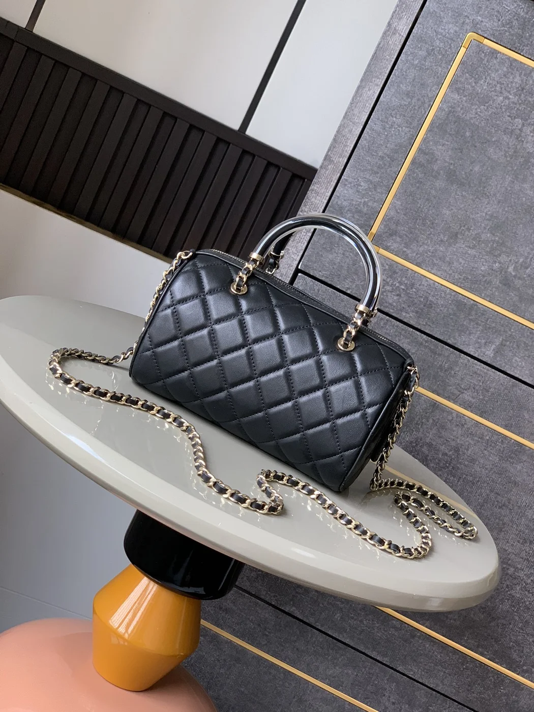 Chanel Matelasse Black Shoulder Bag Leather product view 4