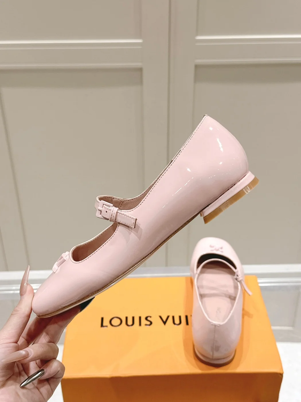 Louis Vuitton Women Light Pink Patent Leather Mary Jane Loafers product view 6
