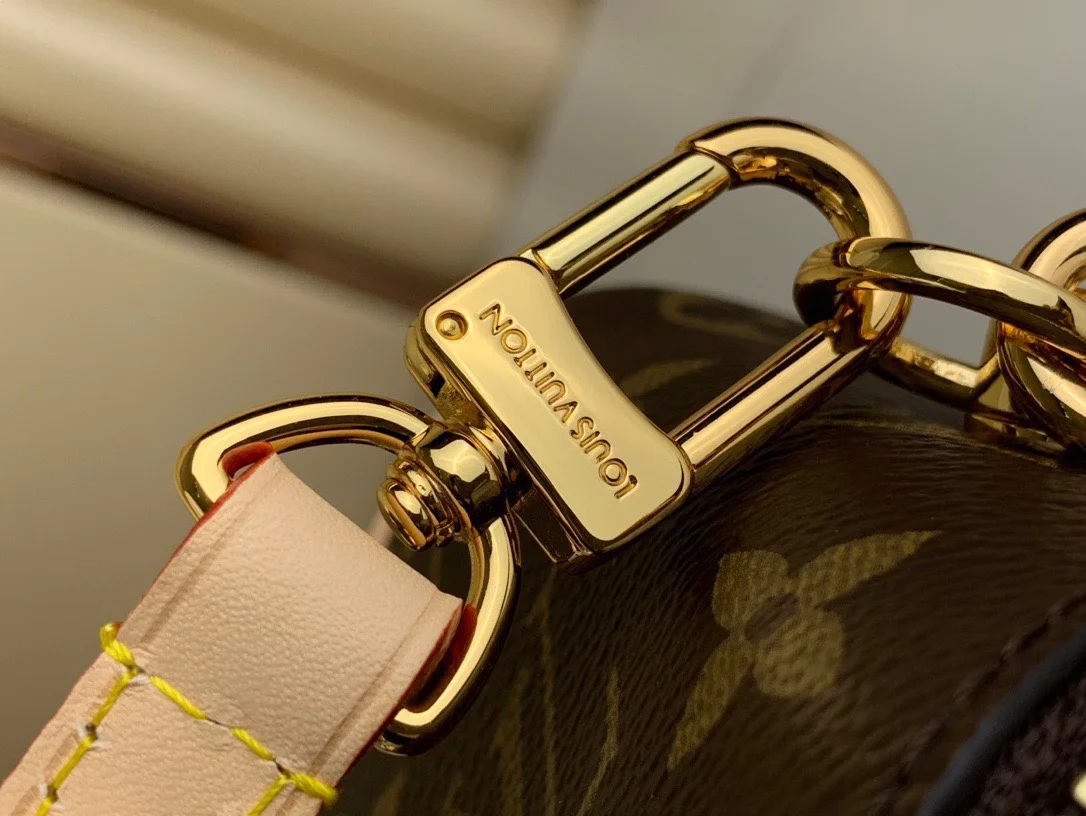 Louis Vuitton Monogram Pattern Handbag 14x13x11cm product view 8